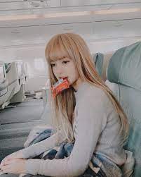 Blackpink lisa posted new instagram photos on july 19, 2019 kst from her moments in hawaii. Blackpink Lisa Instagram And Insta Story Update February 7 2019