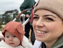 Rachel Caylor's Instagram, Twitter & Facebook