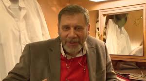 Vystudoval konzervatoř v brně a damu v praze, prošel divadly v ostravě, ústí nad labem a v šumperku. Tomas Topfer Ke 110 Vyroci Dnv Youtube