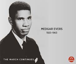 Tim Pryor (@lightskinnedTP)