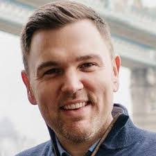 Jon Squires's Instagram, Twitter & Facebook