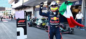Er waren wel twee of drie bochten waar ik fouten maakte, maar ik werd gelukkig op het rechte stuk wel meegesleept door lewis, dat hielp me een beetje om het goed te maken.' Baku F1 Baku F1 F1 Live 14 00u De Kwalificatie Voor De Grand 3 Days 7 Hours And 14 Minutes Srkcrjyzouutg