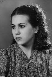 The Irish Mother, the Race horse and the Beatles