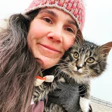 Wishing each and every one of you beeeoutiful souls, a very Merry Christmas  from us and all our menagerie🎄🤍💫🎅 #merrychristmas #yultideblessings  #farmlife #Homestead #loveandlight #OysterBayFarm