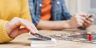 Vous avez envie de vous reconstituer un cercle d'amis, qui partagent les mêmes centres d'intérêts. Top 7 Jeux A Faire Entre Amis Quand On S Ennuie