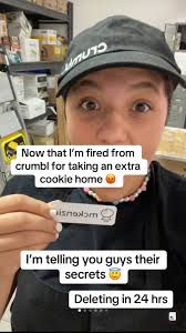 Ordering Crumbl Cookies and She Gave Me An Extra Cookie