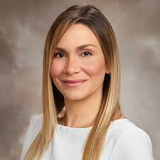 Dr. Sandraliz Solano, MD, Internist