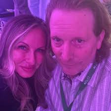 Arrive at ARIA early? Check In at the Front Desk and even if your room  isn't ready yet, we will take your cell number and call or text you when it  is!