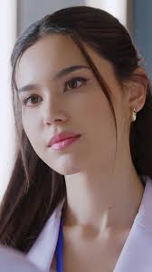 Veronica Renner Half Thailand Half India