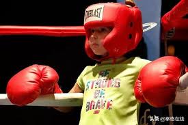 Teleroboxer takes place in the 22nd century, when a technology called telerobotics is used, allowing people to control robots to do tasks not normally doable by humans. æ¶ˆé™¤äº‰è®®å'Œå¿§è™' å„¿ç«¥ç»ƒæ‹³å‡»çš„å››å¤§å¥½å¤„ æ–°é—» è›‹è›‹èµž