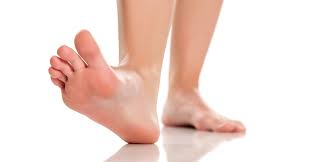 A diferencia de los otros cuatro dedos, el dedo gordo es el único del pie formado por dos falanges. Callos En Los Pies O Callosidades Que Son Como Tratarlos Y Como Prevenirlos Podoactiva Lideres En Podologia