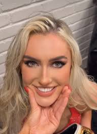 Blake Monroe's face card never declines 😍