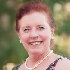 Paula Trimble's Instagram, Twitter & Facebook