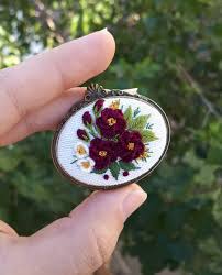 Goruntunun Olasi Icerigi Bitki Ve Acik Hava Elde Nakis Gerdanlik Kendin Yap Taki