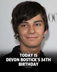 Let's welcome our new members! & if you wanna be a group expert & top  member be active & post some 2000s content Tahishka Santiago Ayala, Autumn  Fairchild, Dats Lç, Christian Lee