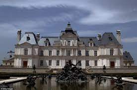 Multi-millionaire Builds Exact Replica Of Famous French Chateau For 50million In Beijing French Castles Chateau Chateau Hotel