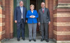 Einblicke in die arbeit der kanzlerin durch das objektiv der offiziellen fotografen. Co2 Pricing German Chancellor Angela Merkel Visited Pik For A Scientific Briefing Potsdam Institute For Climate Impact Research