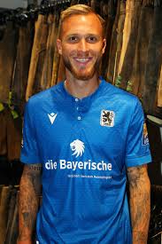 37 results for 1860 trikot. Wiesn Trikot Ist Ausverkauft
