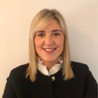 Jennifer Mairs's Instagram, Twitter & Facebook