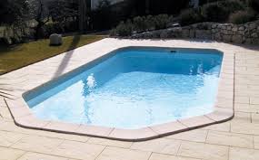 Onyx Modele De Piscine Coque A Fond Incline Alliance Piscines