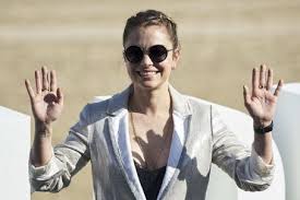 Esta temporada estuvo protagonizada por agustina cherri, marcela kloosterboer, nahuel mutti, alejo ortiz, agustina lecouna, dolores fonzi, tomás fonzi y juan ponce de león, sus protagonistas adultos fueron nancy dupláa y fernán mirás. Who Is Dolores Fonzi Dating Dolores Fonzi Boyfriend Husband