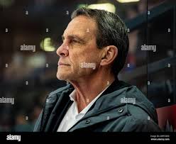 Curt fraser hi-res stock photography and images