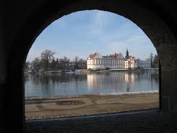The hotel is 1.3 miles from the center of legazpi. Kloster Neuhaus Inn Foto Bild Landschaft Bach Fluss See Neuhaus Inn Kloster Wasser Scharding Bilder Auf Fotocommunity
