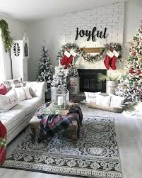 Beautiful spring centerpieces you can easily make for your home. Pin By Pamala Whipp On Christmas Decorating Ideas Christmas Apartment Pretty Christmas Decorations Coastal Christmas Decor