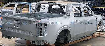 Ford's upcoming pickup was spied by a maverick truck forum member next to a ranger. Formacar New Ford Maverick Shows Up On Spy Shots
