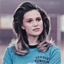 Jeanette Summers's Instagram, Twitter & Facebook