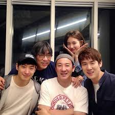 Найдите больше постов на тему lee je hoon. Fyeah Yoo Yeon Seok Yoo Yeon Seok With Uhm Tae Woong Lee Je Hoon