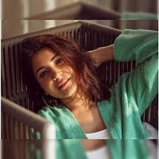 anushka sharma: Anushka Sharma quits production business, says she wants to  focus on her acting career - The Economic Times