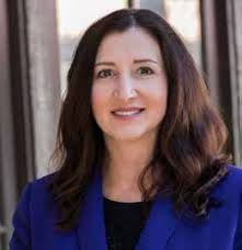 PRACTICING LAW AND ANTHEMS 21 Fox heads downtown