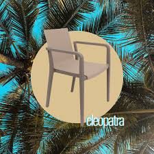 Check spelling or type a new query. Chaise Privee Chaiseprivee Twitter