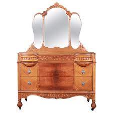 We did not find results for: Dressers With Mirrors 70 For Sale On 1stdibs