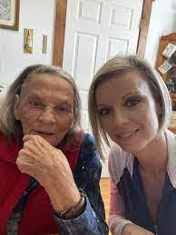 Jana Bridges's Instagram, Twitter & Facebook