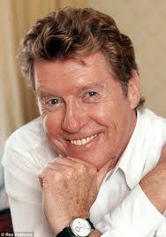 Michael Crawford's Instagram, Twitter & Facebook