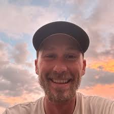 How to grab a red keycard that's out of reach?