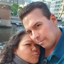 Hi 👋, do you know of a nice and safe park near Arlington Heights where you  can spread a picnic mat