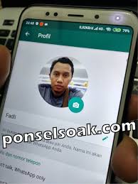 Untuk membuat dp foto profil whatsapp bergerak, anda harus menggunakan bantuan aplikasi pihak ketiga untuk menjadikan foto bergerak, yaitu berformat .gif. 2 Cara Mengetahui Siapa Yang Sering Melihat Profil Whatsapp