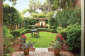 Virginia English Country Garden Small Courtyard Gardens Courtyard Landscaping Cottage Garden