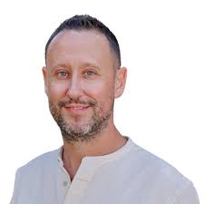 Global company that serves the mining & metals and industrial sectors