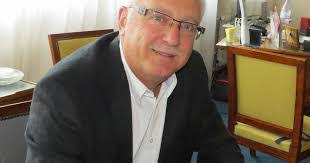 Charles Pons's Instagram, Twitter & Facebook