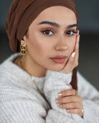 15 Inspiring Natural Makeup Looks + Easy Tips To Recreate The No Makeup  Makeup Look Yourself