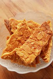 アーモンド 薄い 焼き 菓子