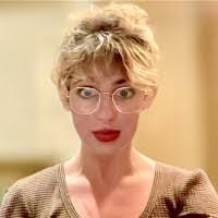 Rachel Bouffard's Instagram, Twitter & Facebook