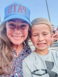 Austin Lesley May (@austinlesleymay) • Instagram photos and videos