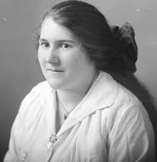 Doris May (Beattie) De Pina (1897-1979)