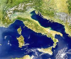 Tradizione e modernità si fondono e si rivelano in un raffinato mix di elementi rustici e arredi contemporanei. Storia Italiana Geologica Geografica Politica 1