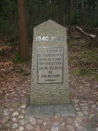 Aldemardum) is a small village in de fryske marren municipality in the province friesland of the netherlands and has around the 1330 citizens (2017). Monument In Het Bos Elfbergen Oudemirdum Tracesofwar Nl